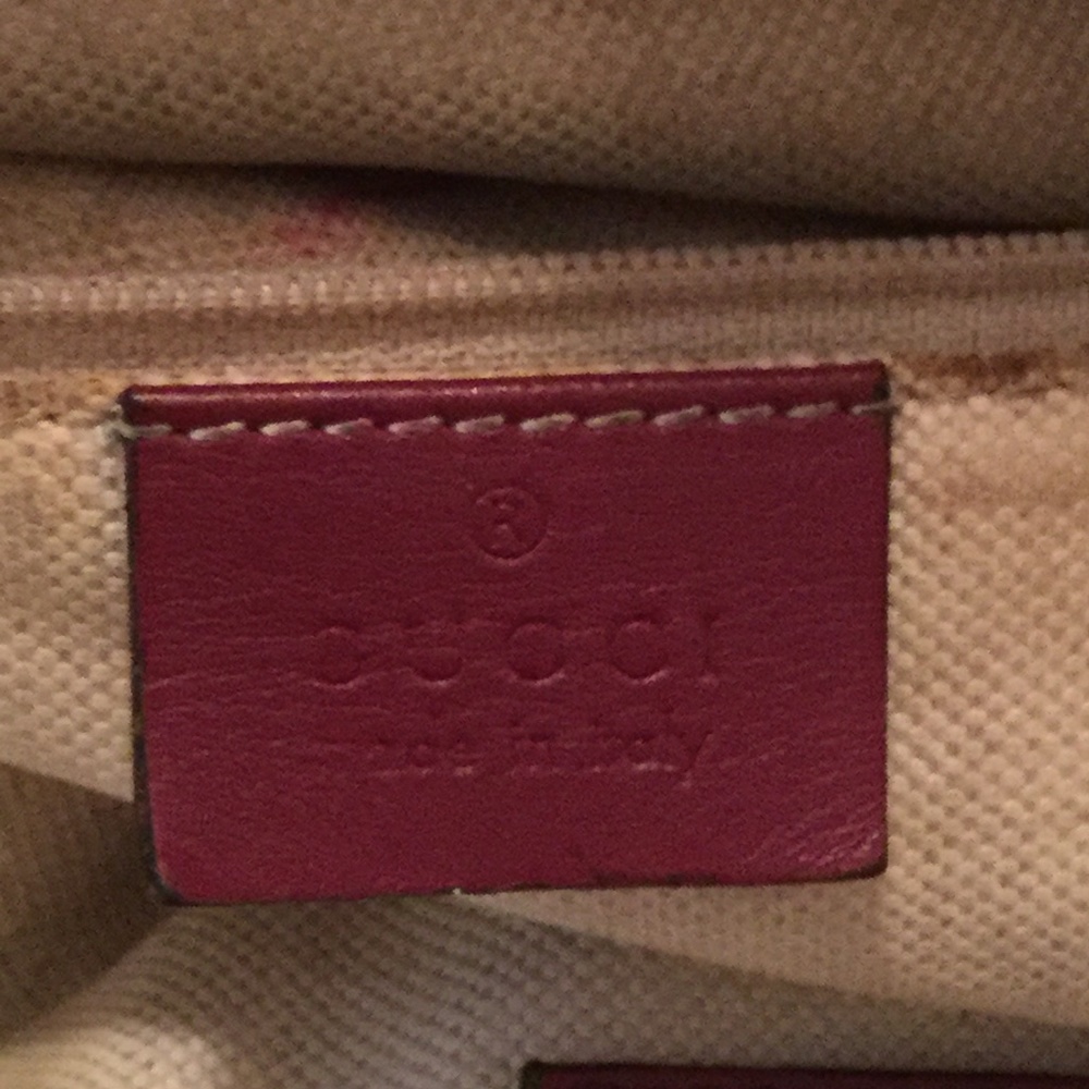 Gucci Sukey Handbag - Picture 3 of 8